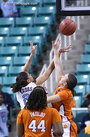 Foul on Smith  - CLEM Players: #3 Bryelle Smith - UNC Tags: #21 Krista Gross 