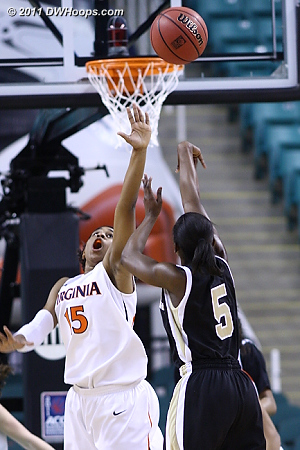 DWHoops Photo  - UVA Players: #15 Ariana Moorer - WF Tags: #5 Chelsea Douglas 