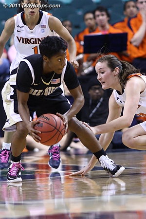DWHoops Photo  - UVA Players: #50 Chelsea Shine - WF Tags: #1 Brooke Thomas 