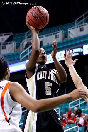 DWHoops Photo  - WF Players: #5 Chelsea Douglas 