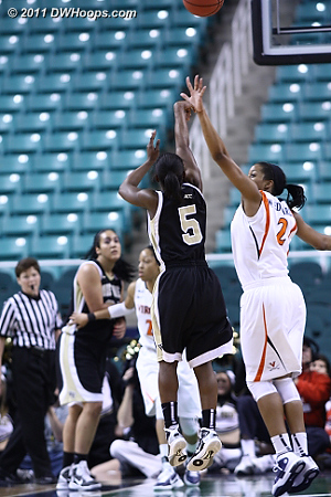 Chelsea Douglas hitting a back breaking trey  - UVA Players: #2 Whitny Edwards - WF Tags: #5 Chelsea Douglas 