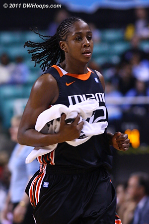DWHoops Photo  - MIA Players: #42 Shenise Johnson 