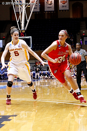DWHoops Photo  5 Hallie Christofferson