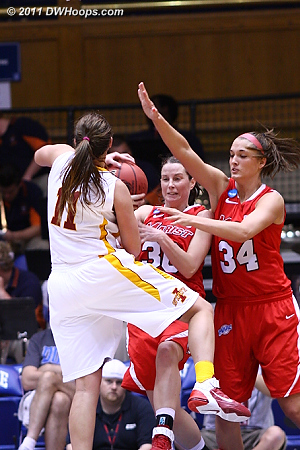 Bolte has nowhere to go, Marist gets another turnover  11 Kelsey Bolte