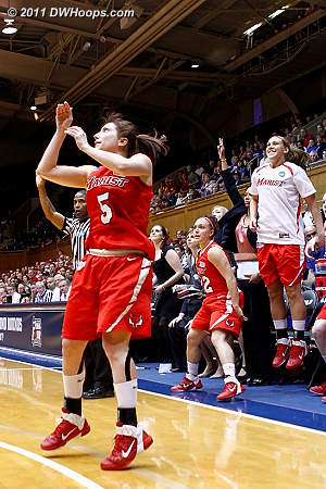 Caron trey puts Marist up by double digits with 2:55 left  5 Elise Caron