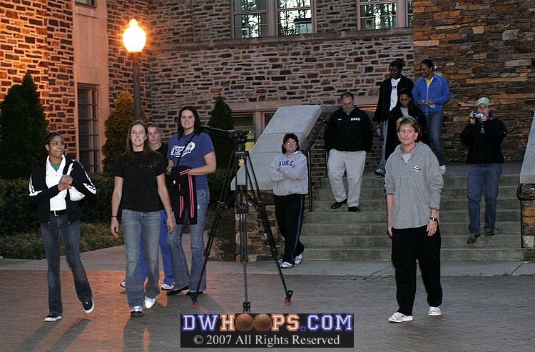 Team and Assistant Coaches arrive