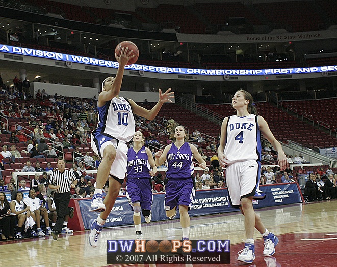 Lindsey Harding turns a steal into Duke's first second half points