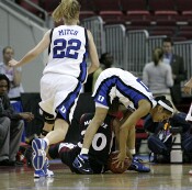 57-46, 5:21 - On the defensive end, Lindsey gets the ball back by forcing a tieup.