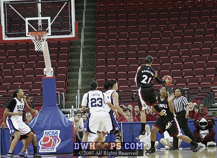 Hairston drops the ball to Comfort
