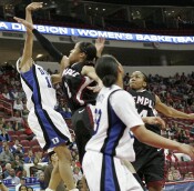 44-36, 15:55 - ...launches the contested shot...