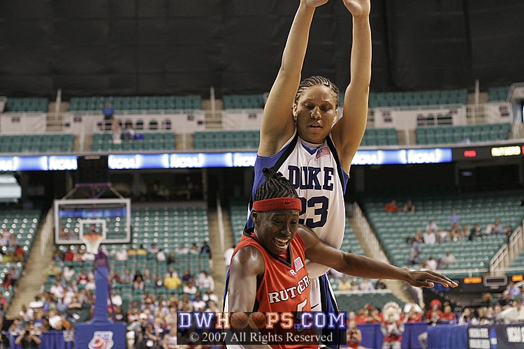 Nish forces a Carson turnover (2 of 5)