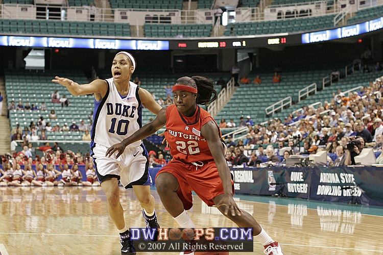 Lindsey Harding calls for help underneath, but it doesn't get there in time, and Ajavon gets a short jumper