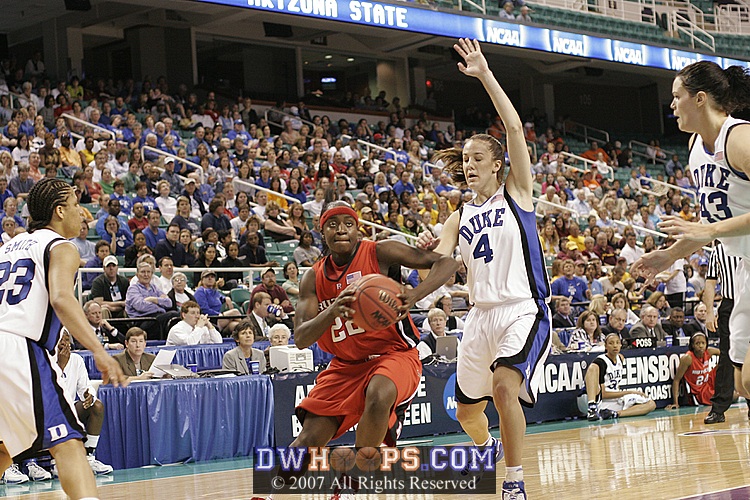 Ajavon drives past Abby Waner