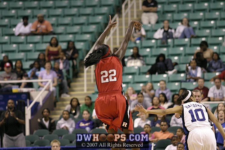 Avajon nails a three pointer over Harding, who had fallen down, and Duke's lead is trimmed to one