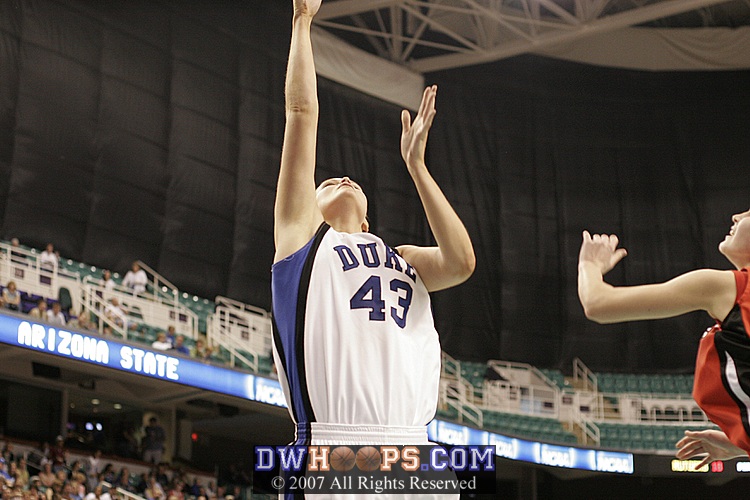 Off the inbounds pass from Nish, Alison is not rejected.