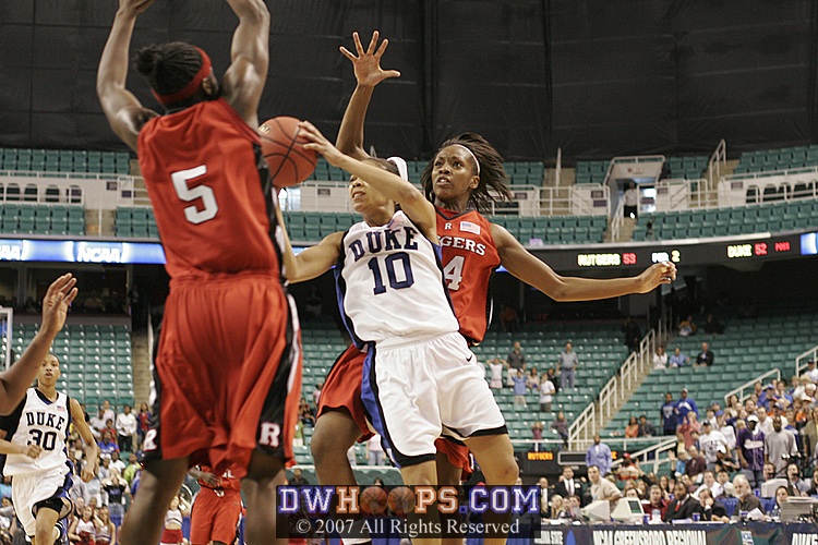 After the steal, Lindsey pulls up for the final shot