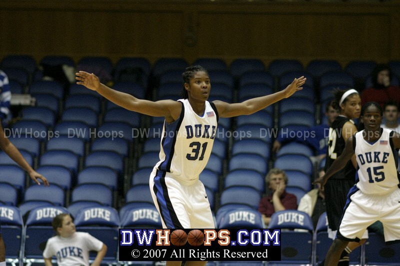 Keturah Jackson spreads out on defense