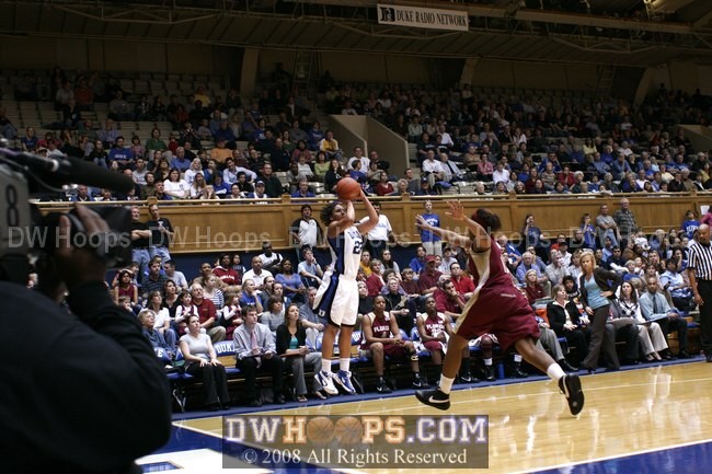 Wanisha Smith launches a jumper, it was an 0-9 night for her (three from long range)