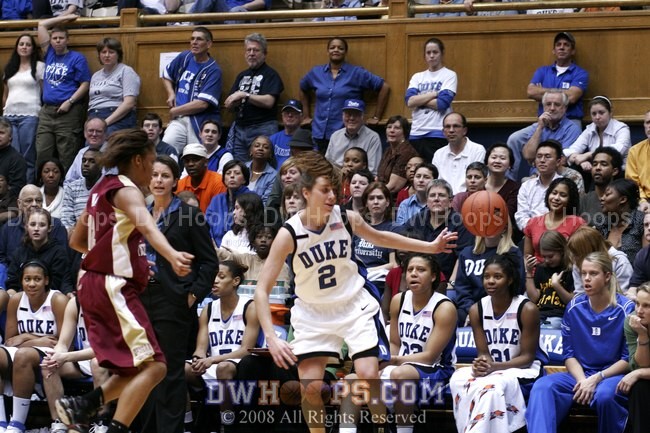 Emily Waner loses the ball out of bounds