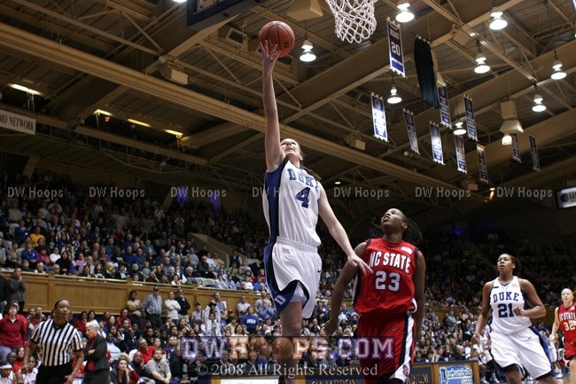 Waner's layup puts Duke up 10