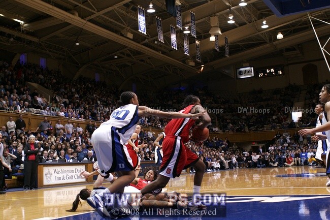 Waner and Whittington collide as Jordan boards Abby's miss