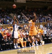 Joy Cheek opened scoring with a wide open jumper - 2-0 - 19:20 1st