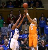 Candace Parker shoots over Joy Cheek, who would get the rebound - 7-5 - 16:05 1st