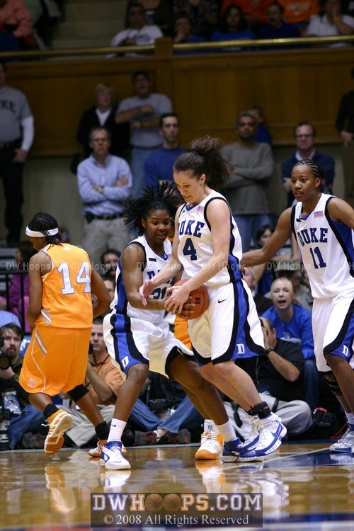 After a steal, Keturah Jackson is inspired by the Tennessee football tradition, making the handoff to Abby Waner