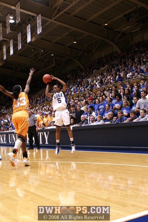...but Jasmine Thomas flashed open and nailed a three!