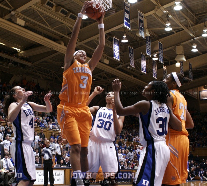 Candace Parker boards a Carrem Gay miss, and the Lady Vols grab a quick time out