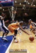 Jasmine Thomas forces a turnover - 50-52 - 8:37 2nd