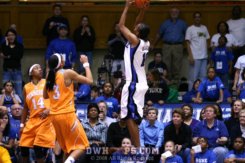 Abby Waner found Chante Black under the basket for third tie of the half
