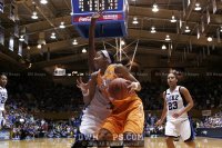 Sequence where Candace Parker scores what proved to be the game winner - 66-64 - 0:23 2nd