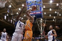 Sequence where Candace Parker scores what proved to be the game winner - 66-64 - 0:23 2nd