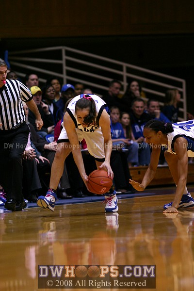 Abby Waner picks up Carrem's steal