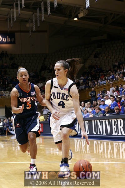 Abby Waner tries to turn the corner on Sharnee Zoll