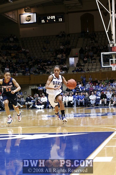 Sequence: Jasmine Thomas pull-up jumper sequence