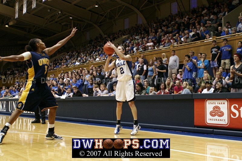 Emily Waner swishes this open three, she was 2-3 from long range today