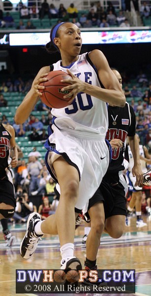 Carrem Gay drives the lane