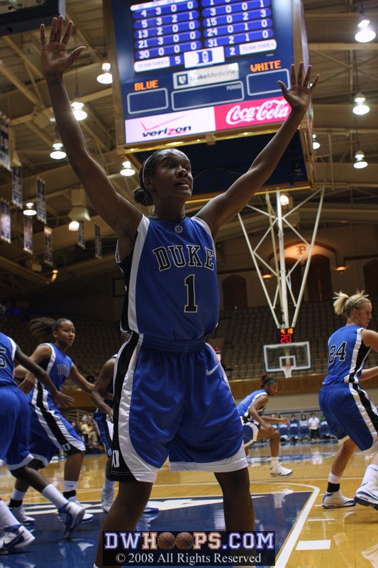 Chelsea Hopkins defends the inbounds pass