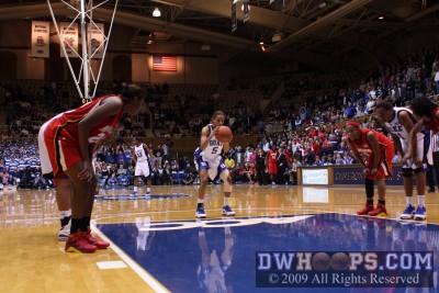 After a Toliver three cut Duke's lead to just one and interminable ref delays, Jaz is back on the line for two..and perfect! -  - D5, 2, 0:02, 68-65