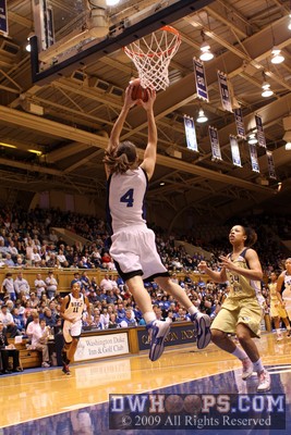 DWHoops Burst: Abby Waner catch-and-throw to Chante Black