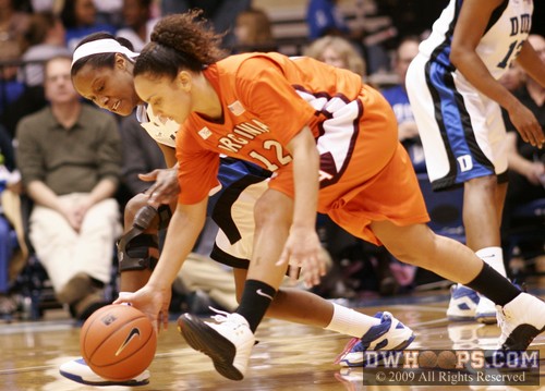 A near steal for Chelsea Hopkins after she poked the ball away from Nikki Davis