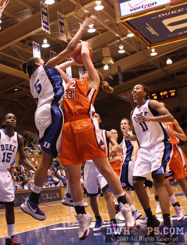 Having failed to get the angle, Jasmine Thomas hacks Laura Haskins (but got her money's worth)