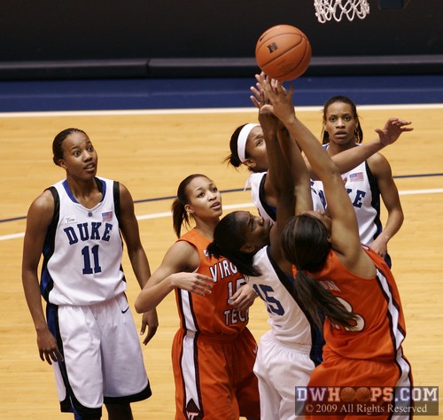 Chante Black looks on, incredulous that she's not getting the rebound this time (she finished with a game high 15)