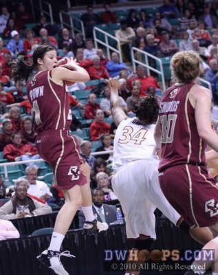 Alya Brown pulls down a high pass for the Eagles -  - 